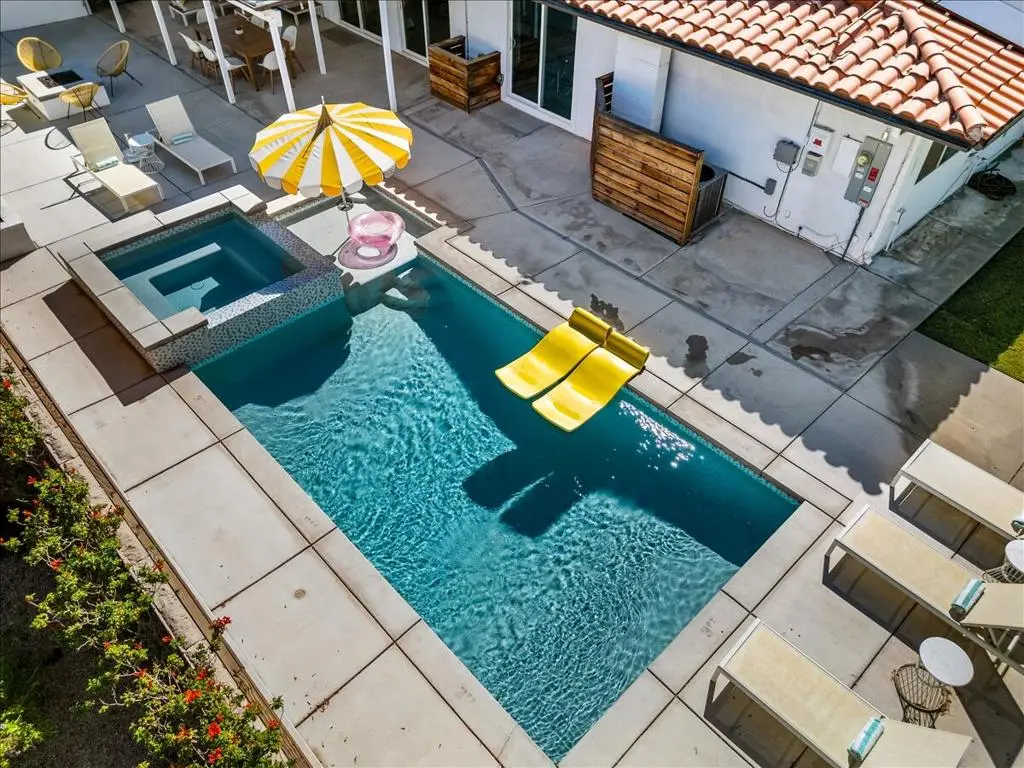 Residential Lease for rent at 1184 E Pajaro Road, Palm Springs, Riverside County, CA featuring 4 beds and 2 baths