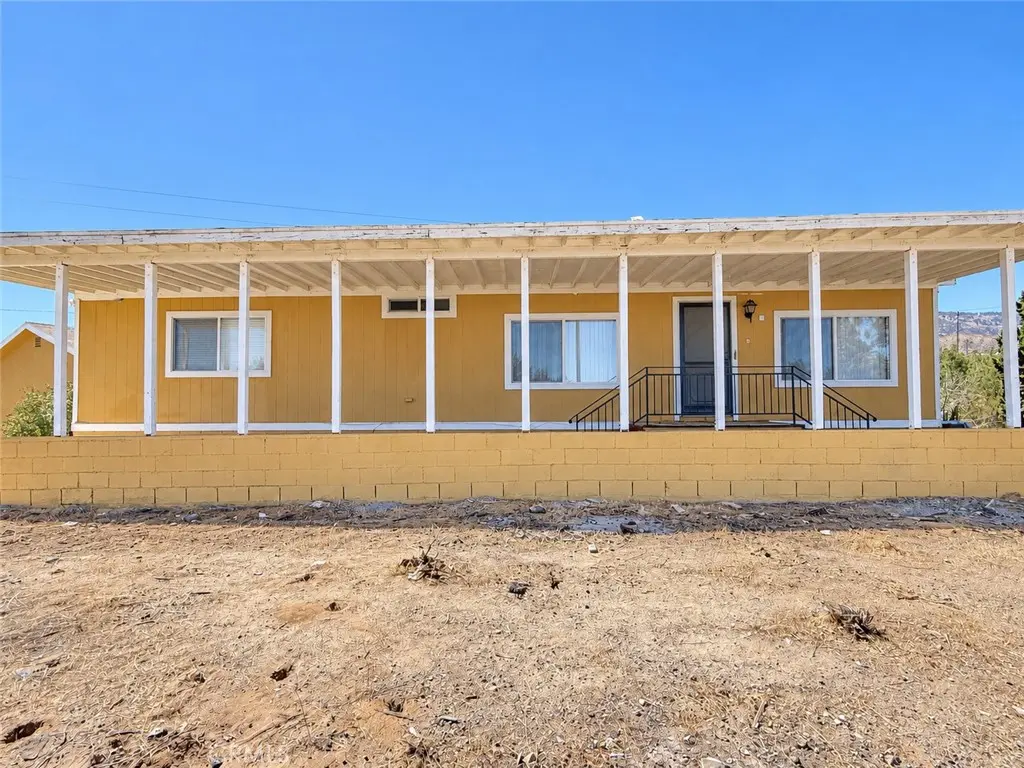 2142 Cbs (Trinity) Lane, Pinon Hills, CA — listing photo 1