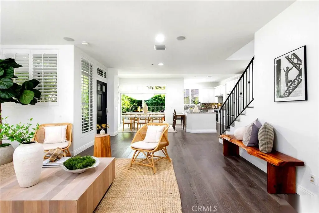 Single Family Residence for sale at 10523 Selkirk Lane, Los Angeles, CA featuring 3 beds and 3 baths