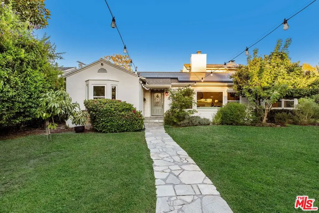 4900 Radford Avenue, Valley Village, CA — listing photo 1