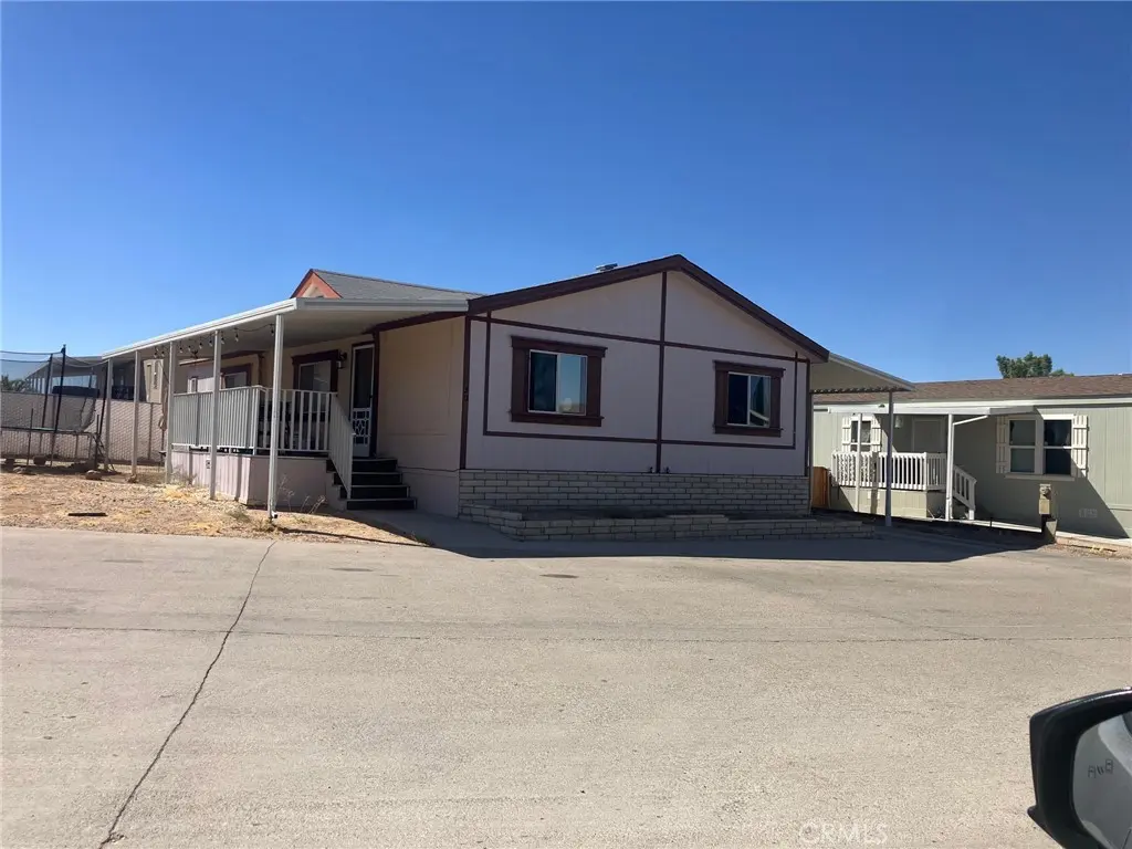 2494 W Main Street 30, Barstow, CA — listing photo 1