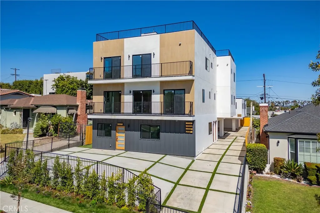 Mixed Use for sale at 1330 S Longwood Avenue, Los Angeles, CA