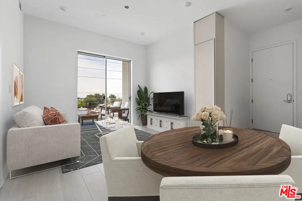 Condominium for rent at 1650 Sawtelle Boulevard 501, Los Angeles, CA featuring 1 bed and 1 bath