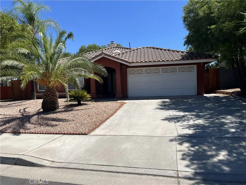 Single Family Residence for sale at 32730 Royal Oak, Lake Elsinore, CA featuring 3 beds and 2 baths