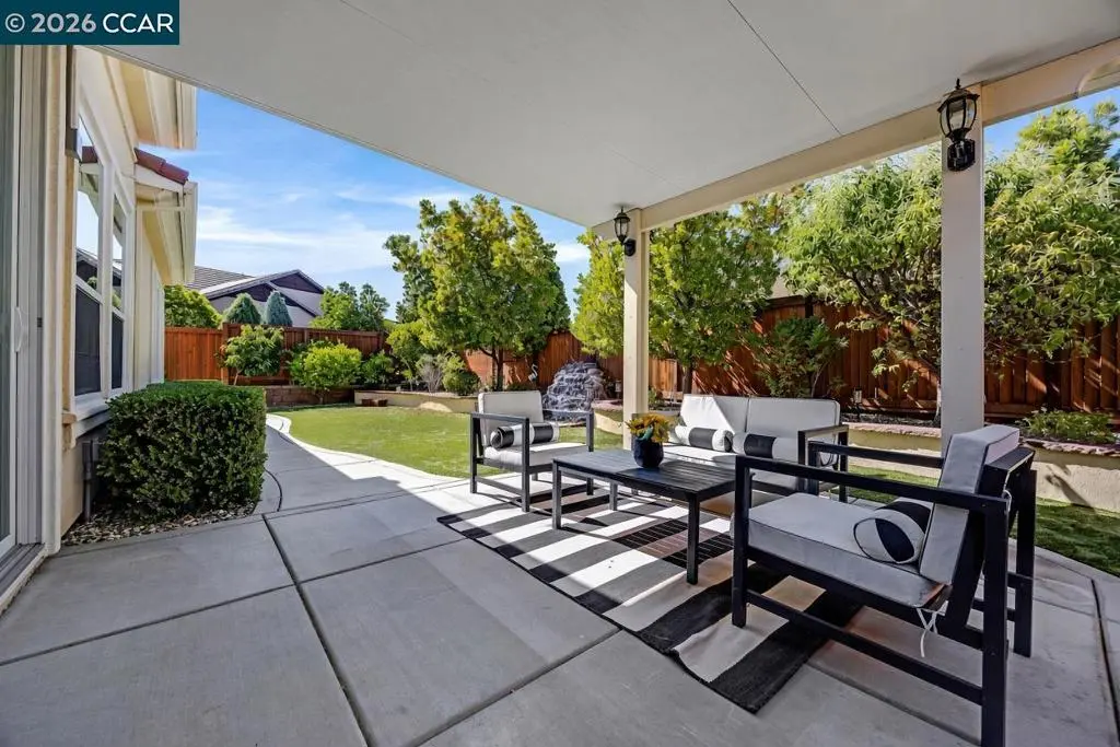 Single Family Residence for sale at 1939 Burgundy Ln, Brentwood, CA featuring 2 beds and 3 baths