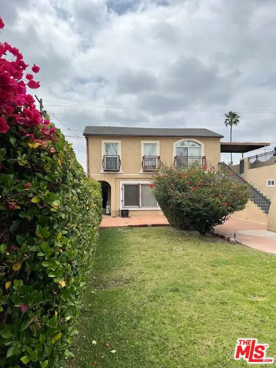 Residential Lease for rent at 1635 1637 S Bronson Avenue, Los Angeles, CA featuring 2 beds and 1 bath