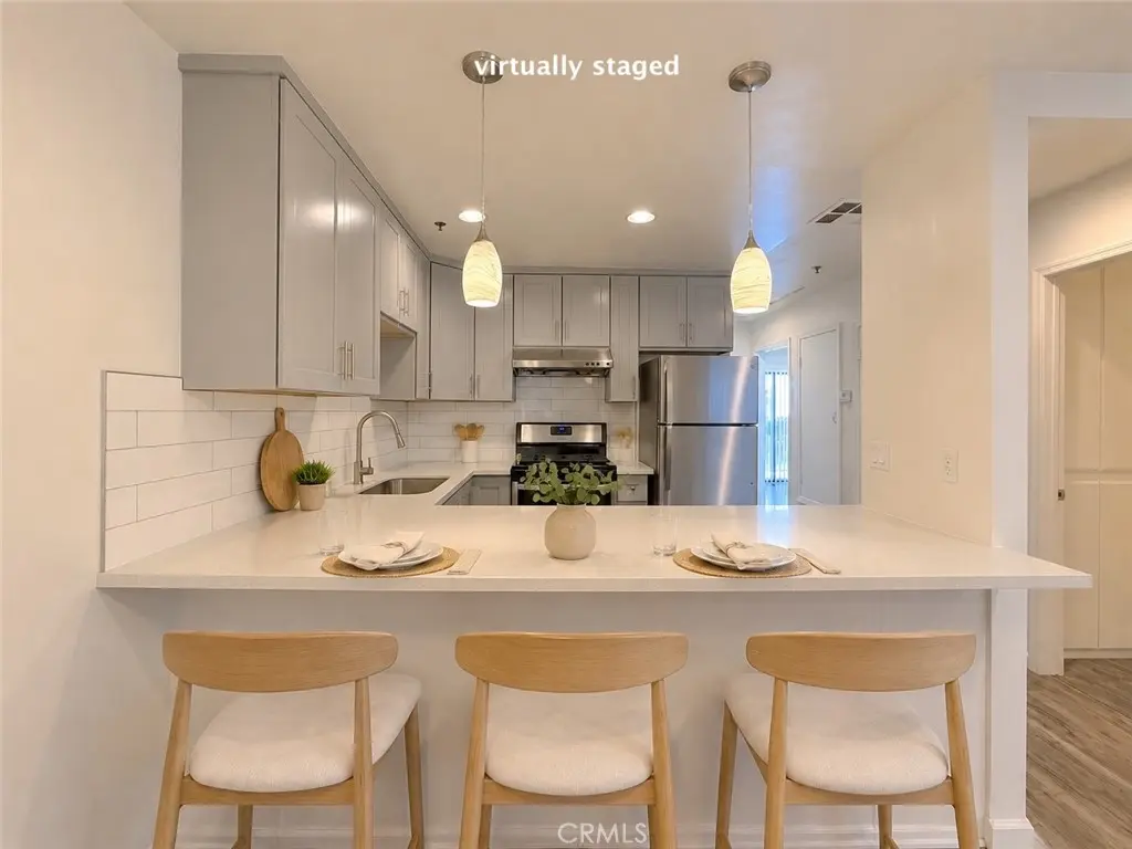 Residential Lease for rent at 510 N Curtis Avenue D, Alhambra, Los Angeles County, CA featuring 2 beds and 2 baths