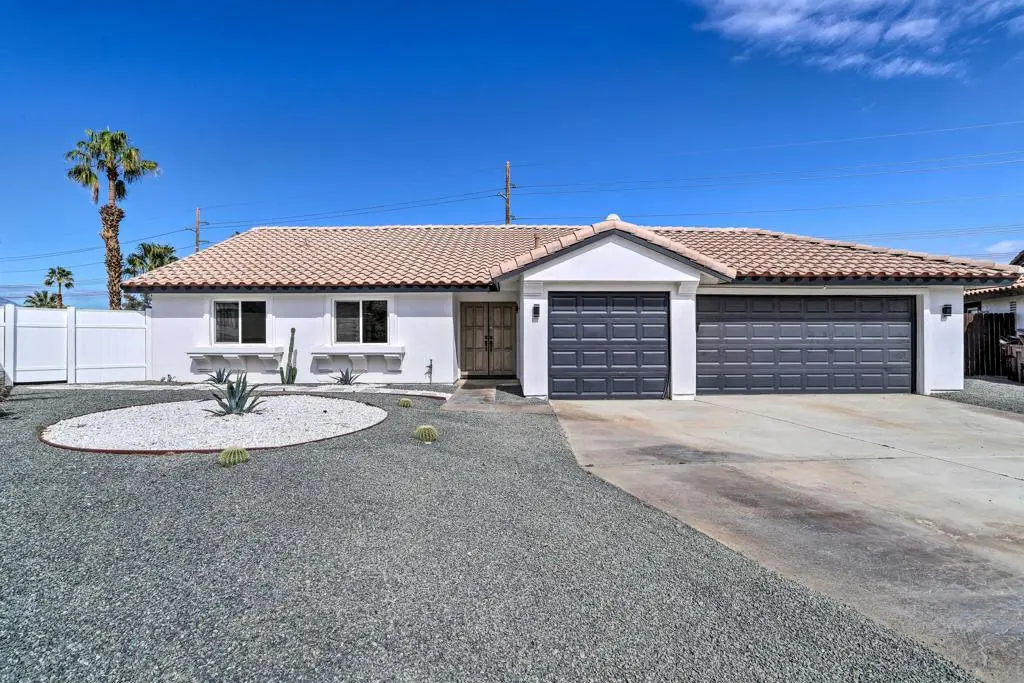 Single Family Residence for rent at 44065 Dalea Court, La Quinta, CA featuring 3 beds and 2 baths