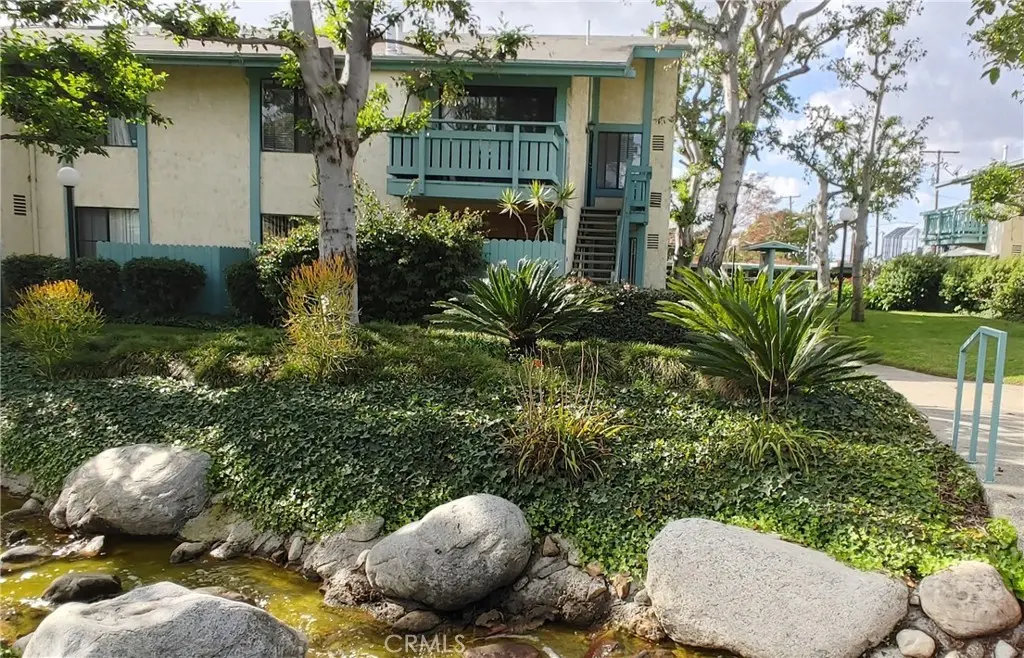 20535 S Vermont Avenue 4, Torrance, CA — listing photo 1