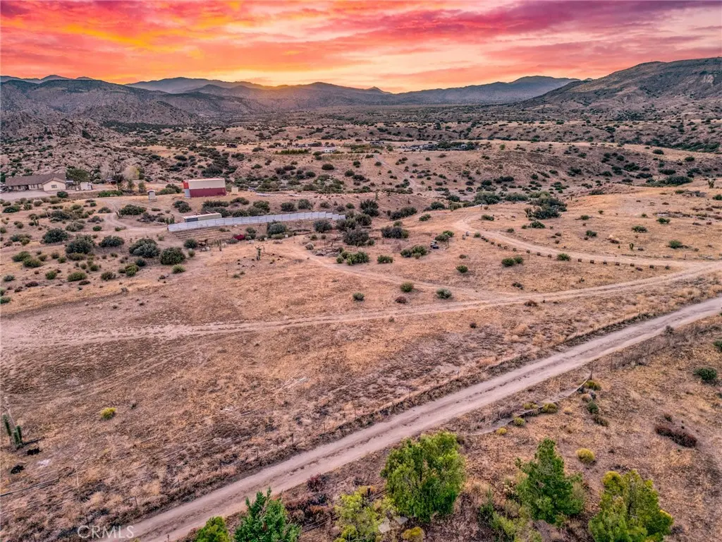 5430 Red Ryder Road, Pioneertown, CA — listing photo 1