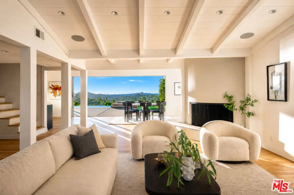 3109 Dona Susana Drive, Studio City, CA — listing photo 1