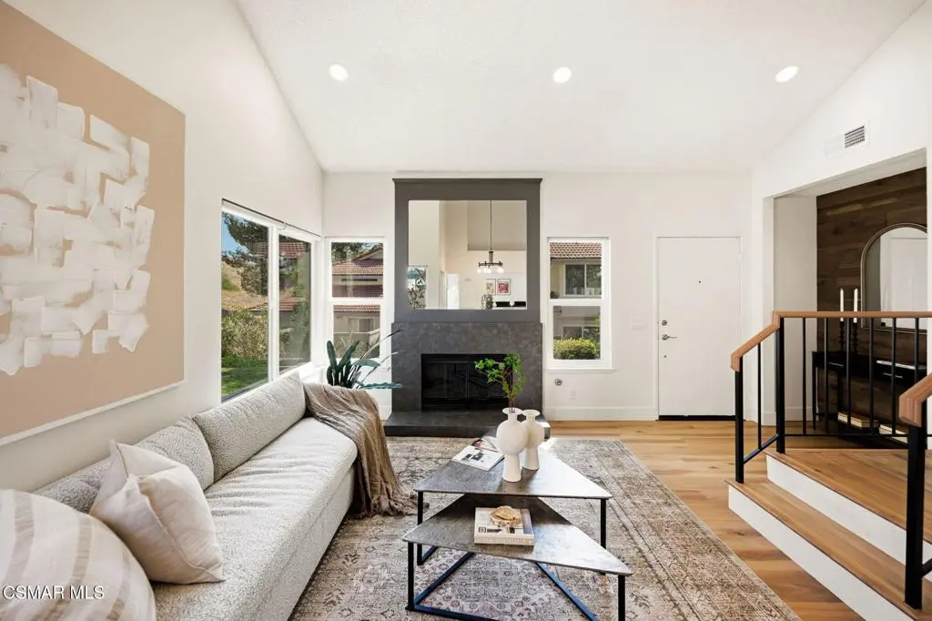 974 Quarterhorse Lane, Oak Park, CA — listing photo 1