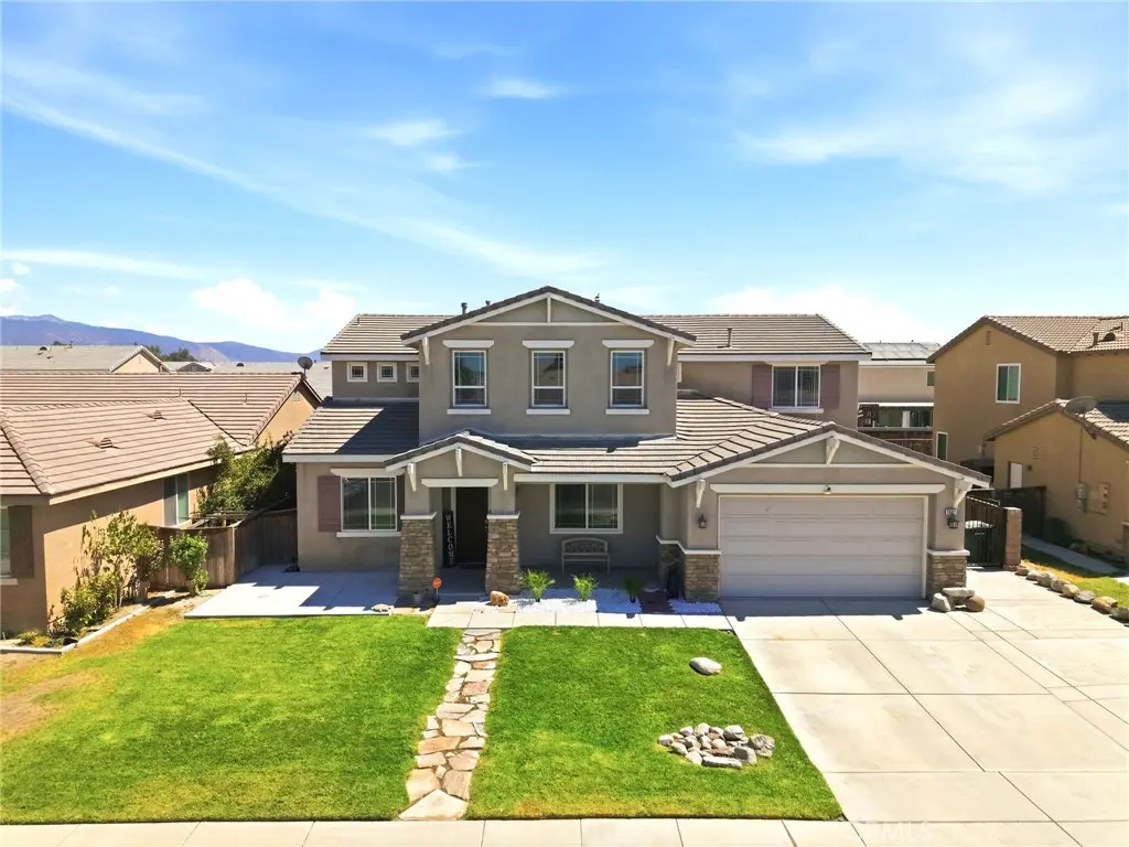 Single Family Residence for sale at 1561 Wagon Creek, San Jacinto, CA featuring 5 beds and 3 baths
