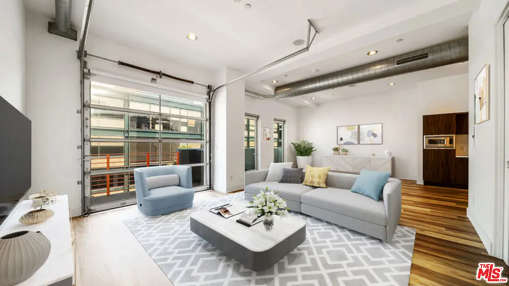 212 Marine Street 305, Santa Monica, CA — listing photo 1