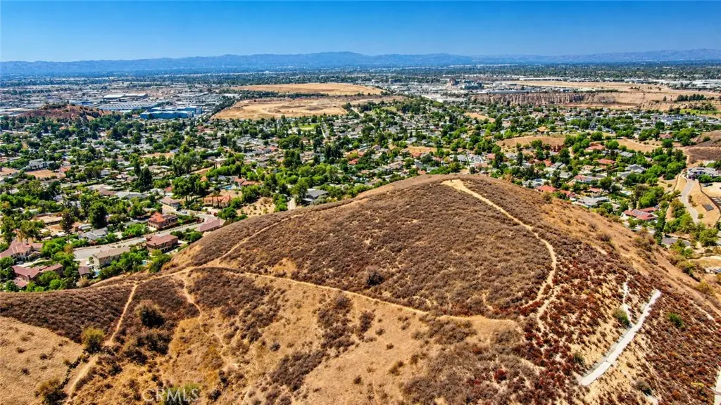 10600 Helen Avenue, Shadow Hills, CA — listing photo 1