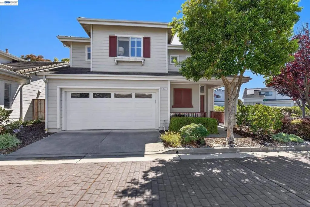 Single Family Residence for sale at 92 Rockport Ct, Richmond, CA featuring 3 beds and 3 baths