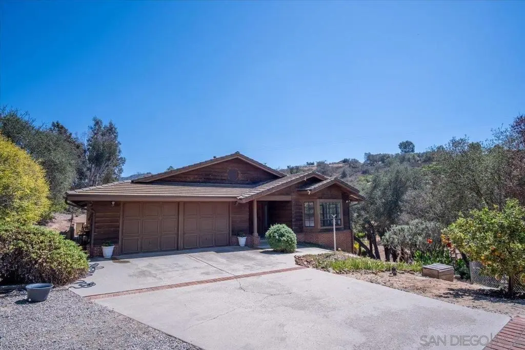 20455 FORTUNA DEL SUR, Escondido, CA — listing photo 1