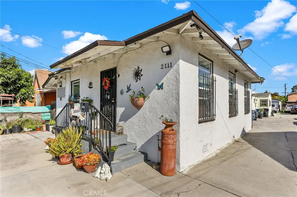 Duplex for sale at 2111 E 118th Street, Los Angeles, CA