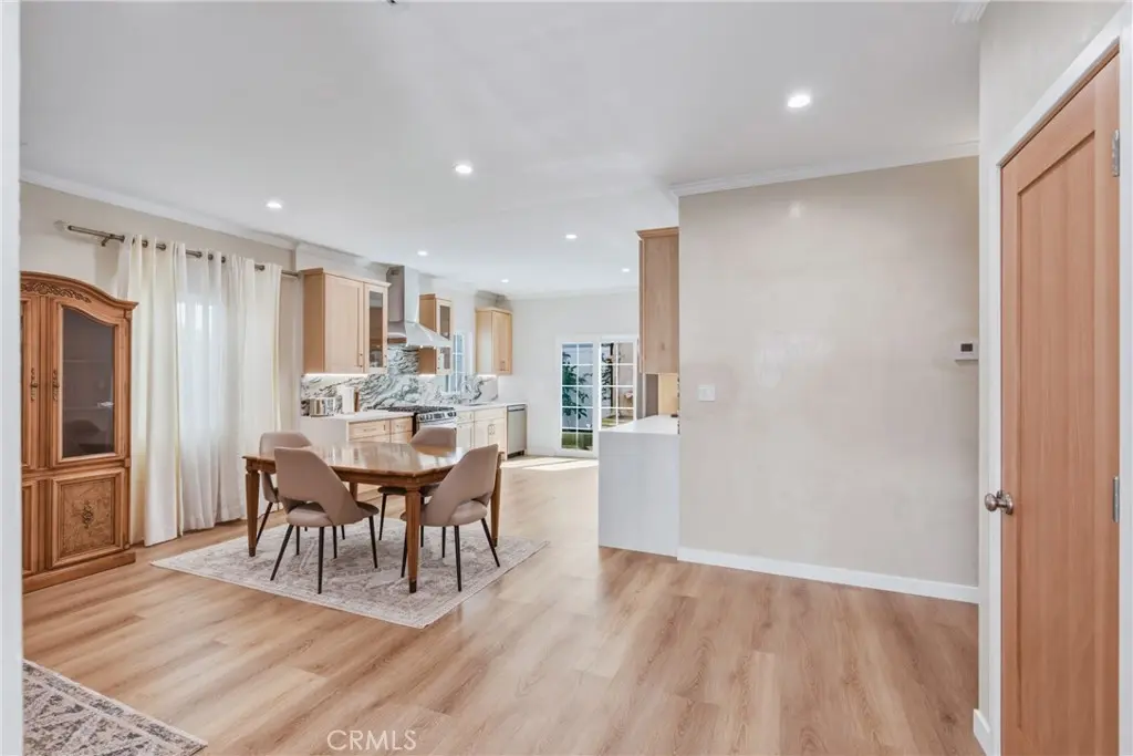 Residential Lease for rent at 1912 Canyon 1/2, Los Angeles, Los Angeles County, CA featuring 2 beds and 2 baths