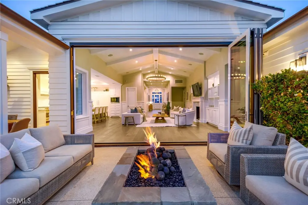 712 K Thanga, Corona Del Mar, CA — listing photo 1