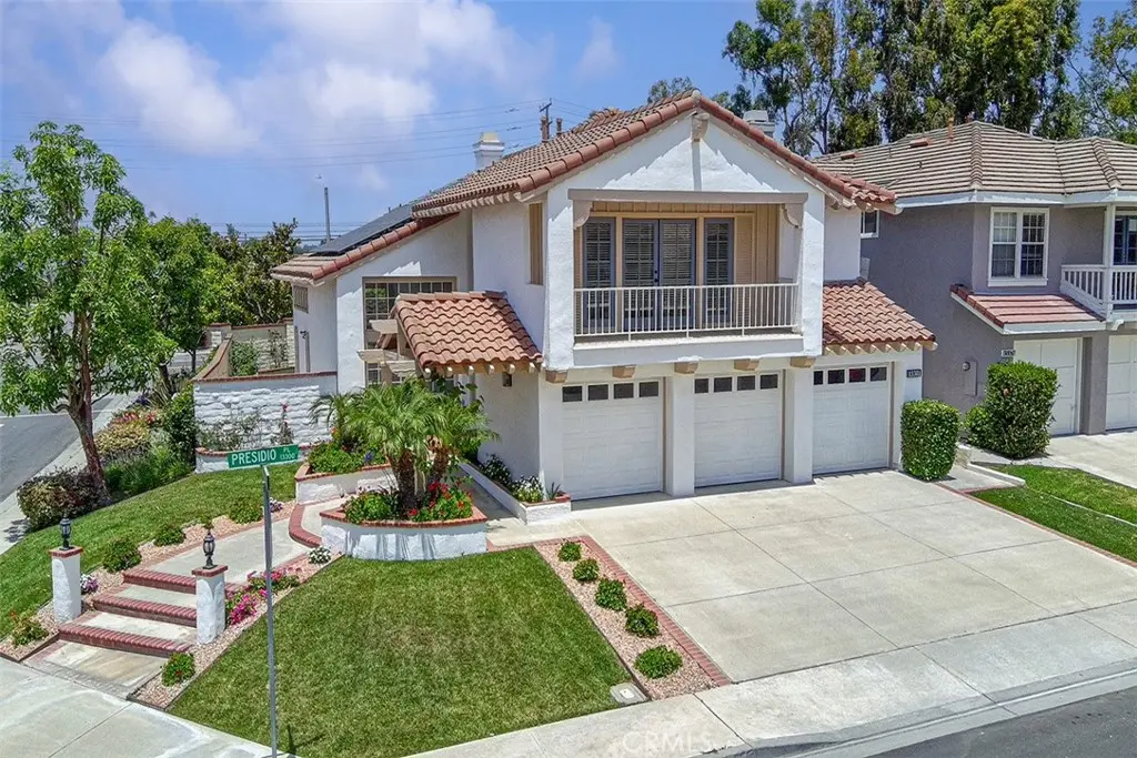 Single Family Residence for rent at 13381 Presidio Place, Tustin, CA featuring 5 beds and 3 baths