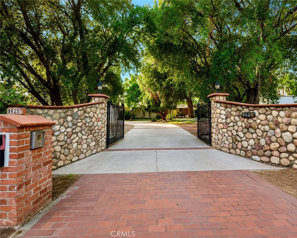9625 Aqueduct, North Hills, CA — listing photo 1