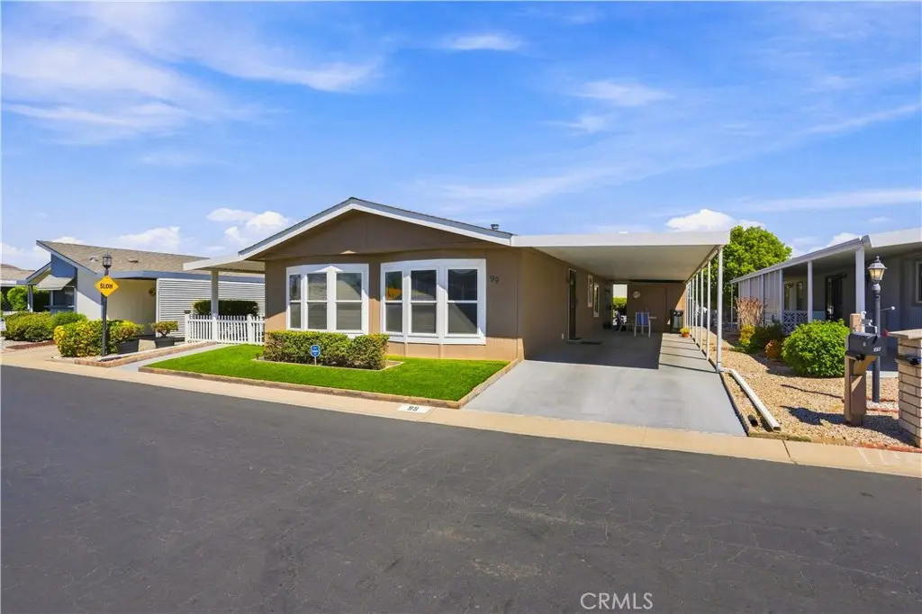 1250 N Kirby 99, Hemet, CA — listing photo 1