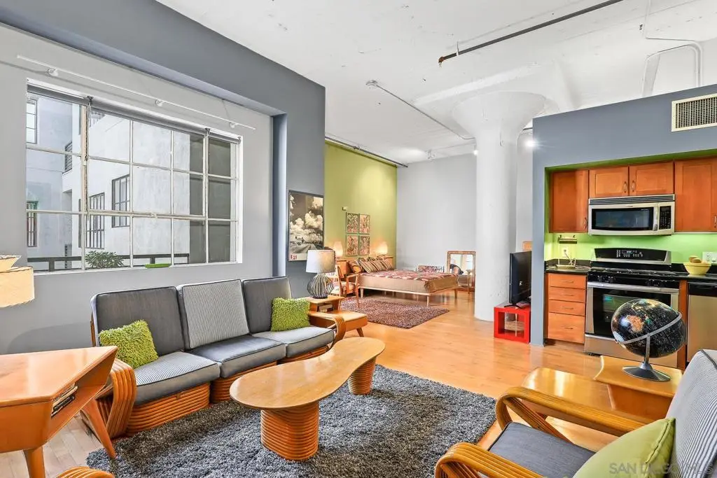 Condominium for sale at 420 S San Pedro 529, Los Angeles, CA and 1 bath