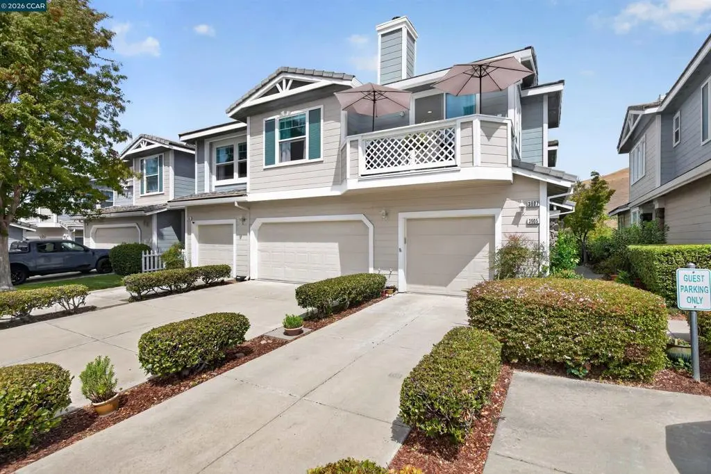 Condominium for sale at 3905 Coyote Cr, Clayton, CA featuring 2 beds and 2 baths
