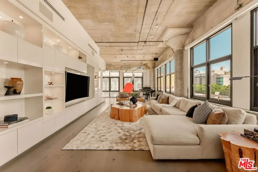 Condominium for sale at 330 W 11th Street 401 & 402, Los Angeles, CA featuring 4 beds and 4 baths