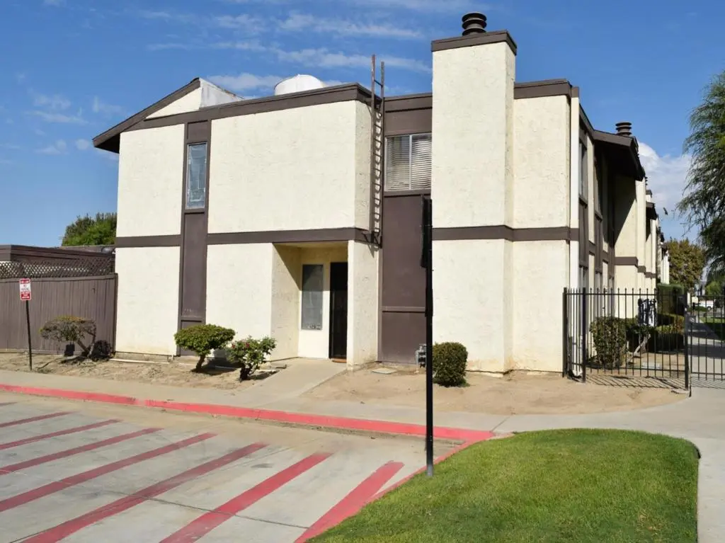 1429 Gemini Court, Bakersfield, CA — listing photo 1