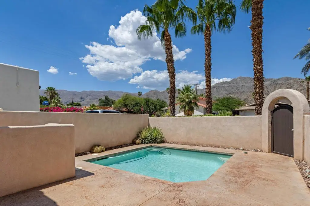 Single Family Residence for sale at 54220 Avenida Carranza, La Quinta, CA featuring 3 beds and 2 baths