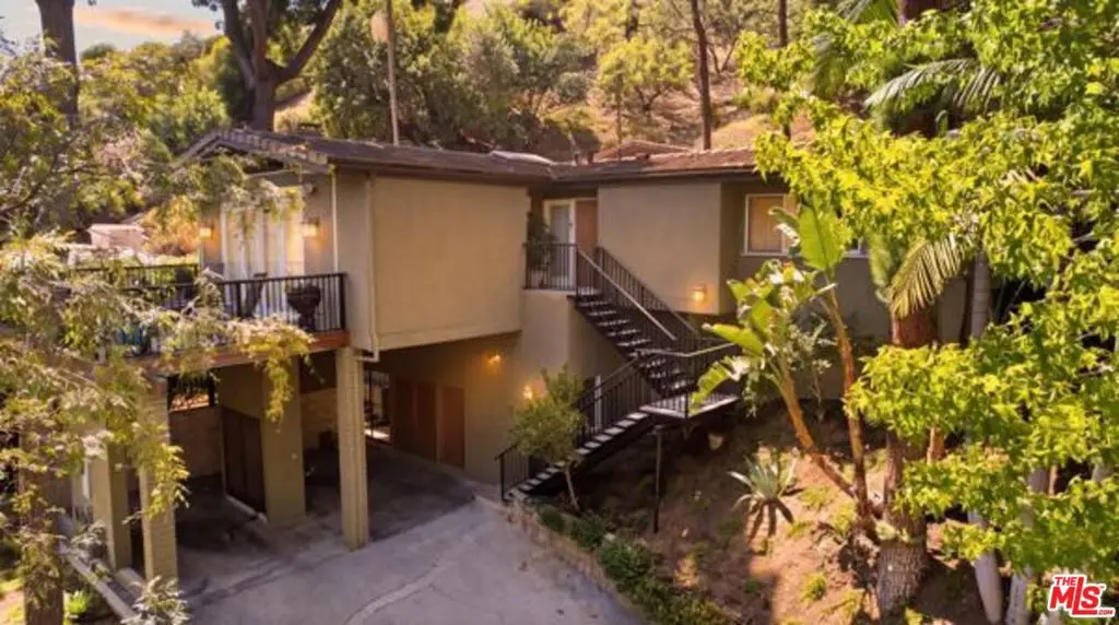 2065 Outpost Drive, Los Angeles, CA — listing photo 1