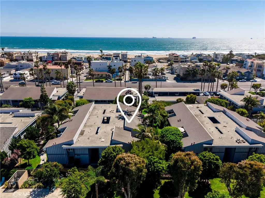 16932 Pacific Coast Highway 102, Huntington Beach, CA — listing photo 1