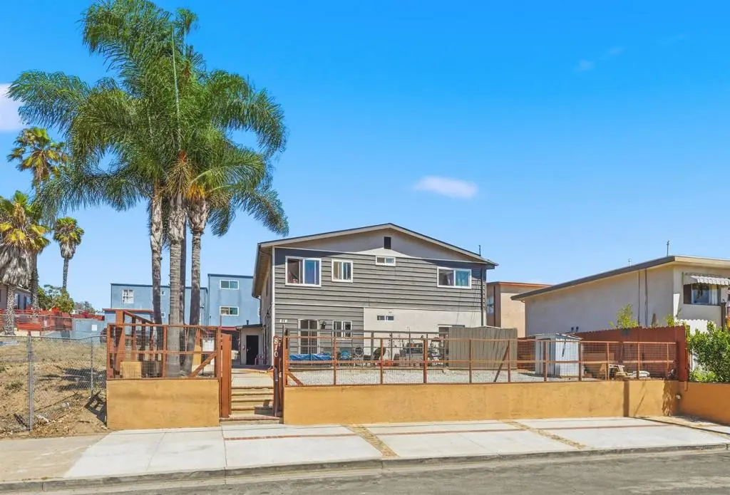 810 Acacia Ave, Oceanside, CA — listing photo 1