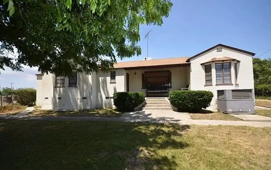 Single Family Residence for sale at 21940 Palomar, Wildomar, CA featuring 3 beds and 2 baths