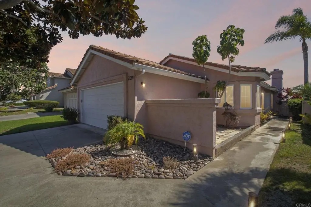 2124 Redwood Crst, Vista, CA — listing photo 1