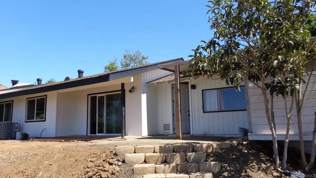 3730 Silverleaf Lane, Vista, CA — listing photo 1