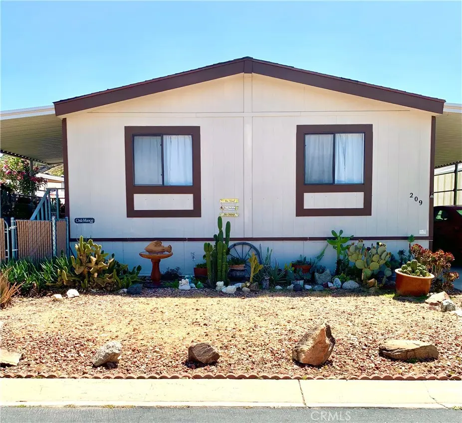 Manufactured In Park for sale at 44725 State Highway 74 209, Hemet, CA featuring 2 beds and 2 baths