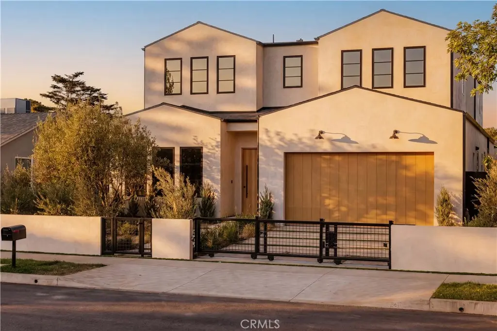 4926 Nagle Avenue, Sherman Oaks, CA — listing photo 1
