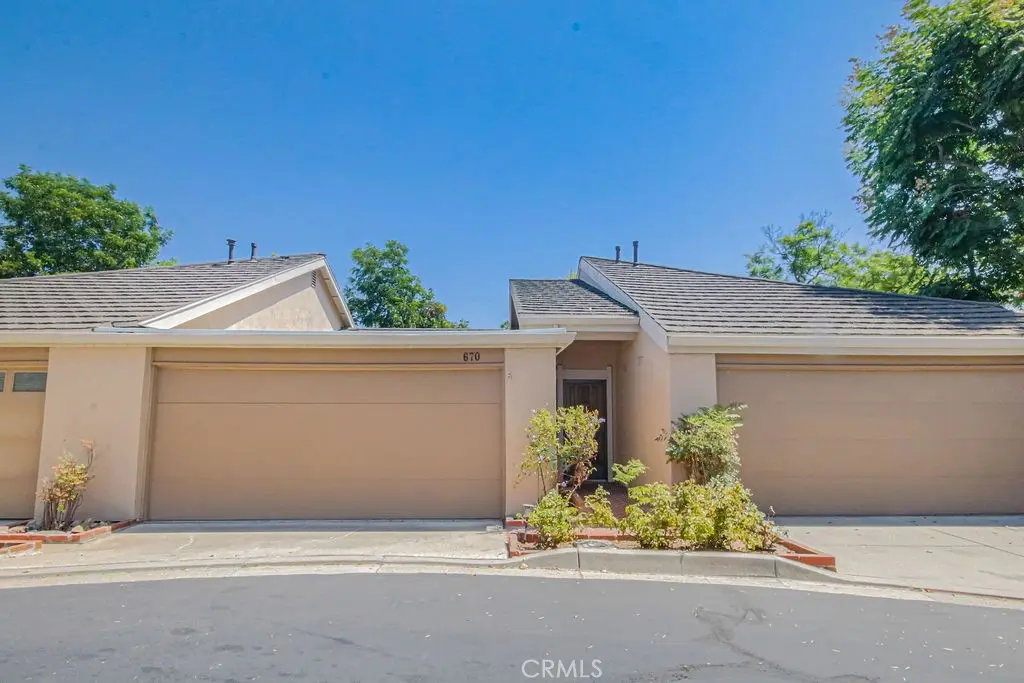 670 W Glenwood, Fullerton, CA — listing photo 1