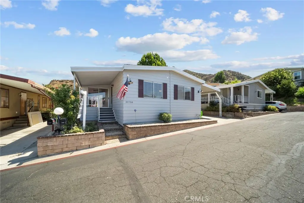 27730 Starlight Lane 67, Castaic, CA — listing photo 1