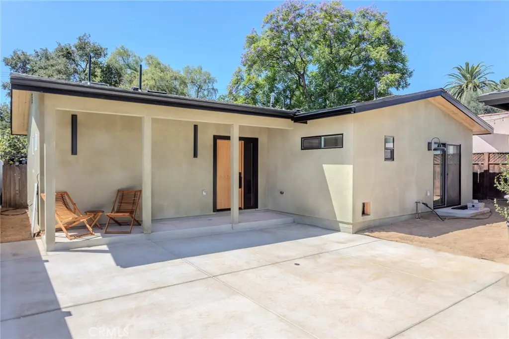1701 N Oxford, Pasadena, CA — listing photo 1