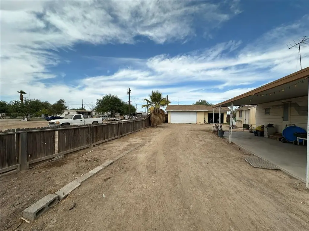87 Niland Avenue, Niland, CA — listing photo 1