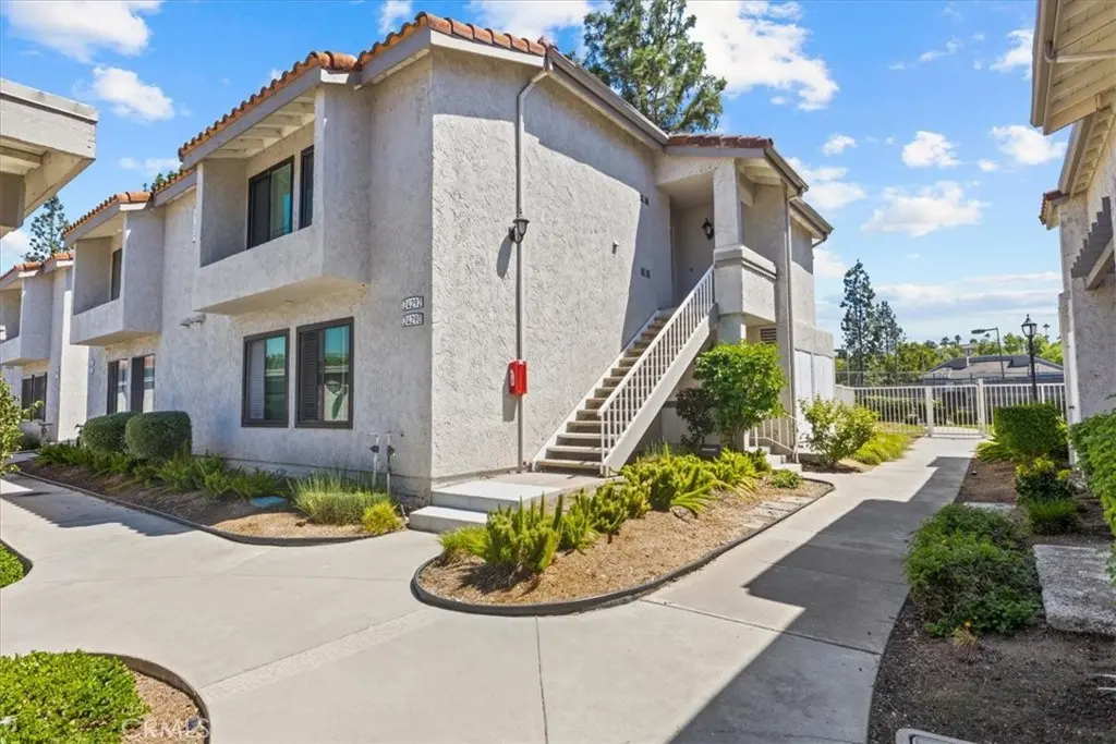 Condominium for rent at 24292 El Pilar #98, Laguna Niguel, CA featuring 2 beds and 2 baths