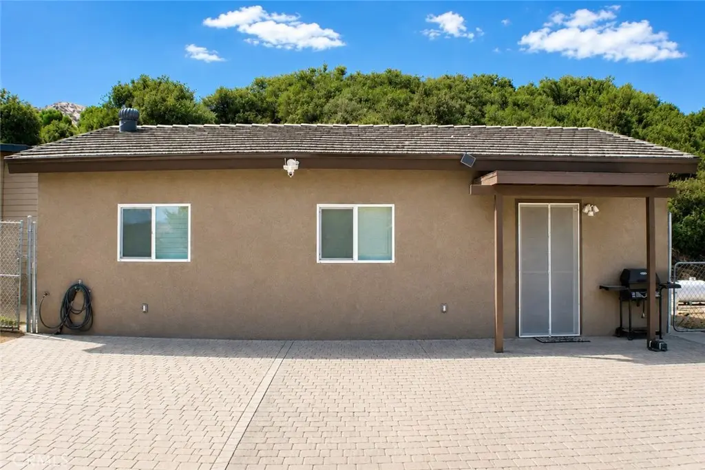 18414 Texas Canyon, Saugus, CA — listing photo 1