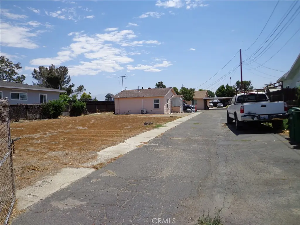 Duplex for sale at 4562 Phelan, Baldwin Park, CA