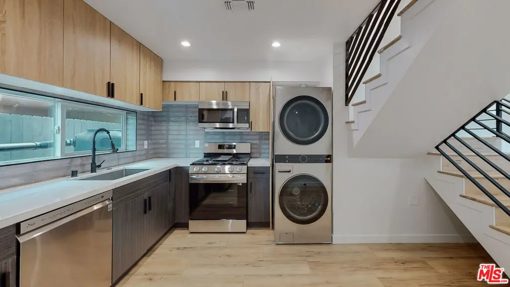 16010 Cantlay Street 1, Van Nuys, CA — listing photo 1