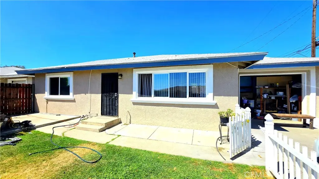 124 N 12th Avenue D, Upland, CA — listing photo 1