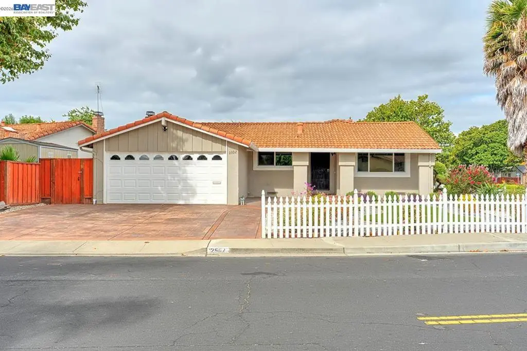 Single Family Residence for sale at 2502 Begonia St, Union City, CA featuring 3 beds and 2 baths
